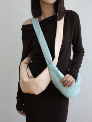 Women's Croissant Crossbody Bag