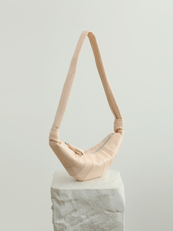 Women's Croissant Crossbody Bag