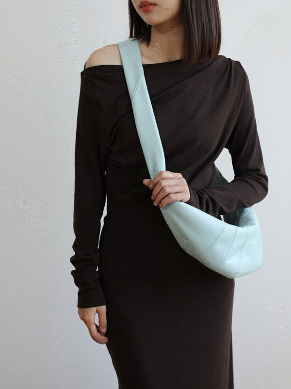 Women's Croissant Crossbody Bag