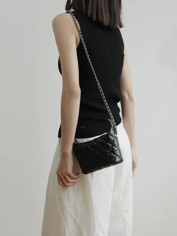 Women's Leather Mini Diamond Quilted Shoulder Bag