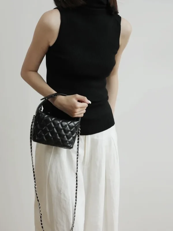 Women's Leather Mini Diamond Quilted Shoulder Bag