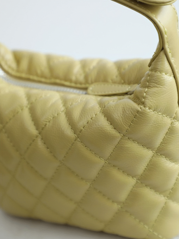 Women's Leather Mini Diamond Quilted Shoulder Bag