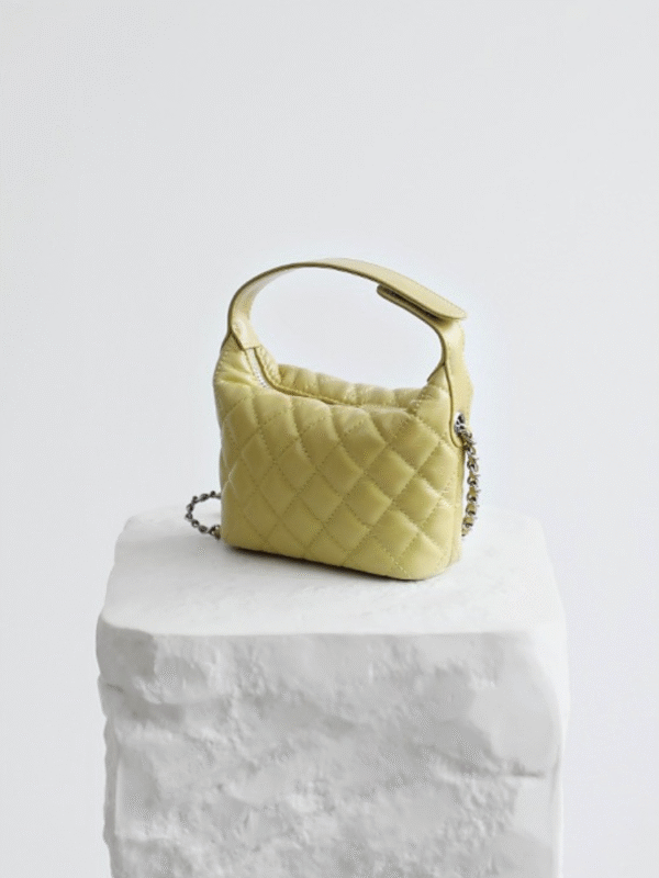 Women's Leather Mini Diamond Quilted Shoulder Bag