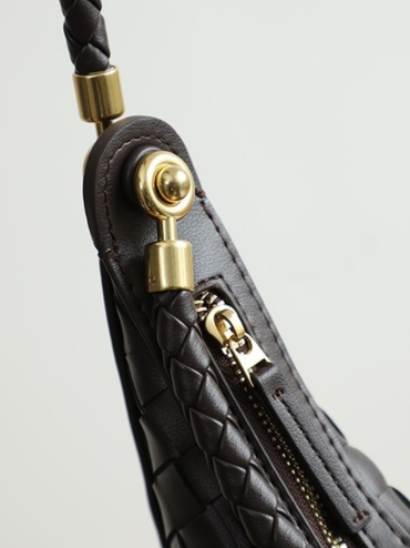 Genuine Leather Underarm Horse Saddle Bag - Untitled design (45)