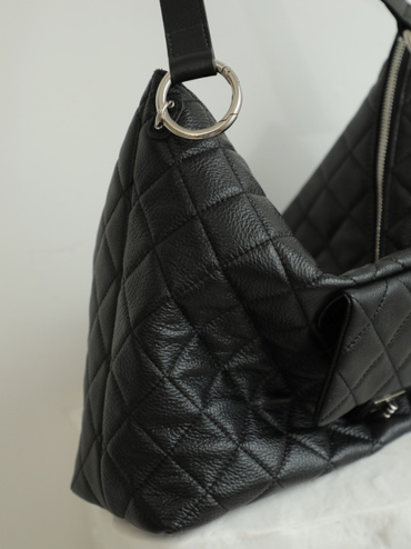 Womens Quilted Leather Shoulder Bag - Image 3