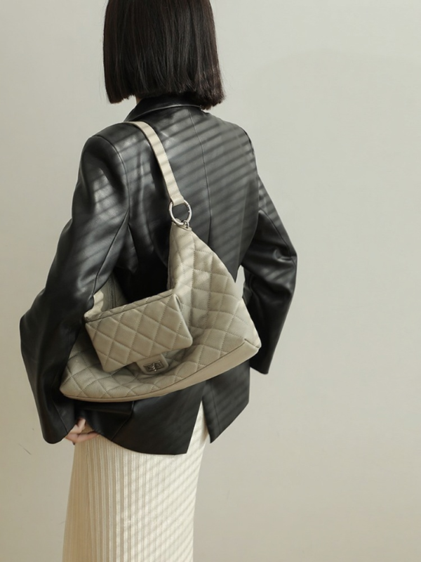 Womens Quilted Leather Shoulder Bag