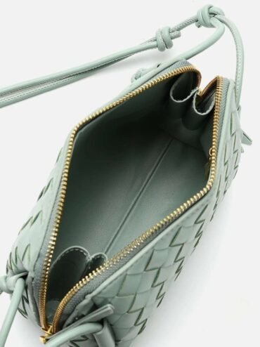 Women's Leather Knot Detailed Crossbody Bag -