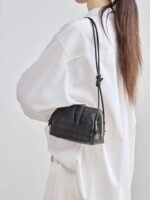 Women's Leather Knot Detailed Crossbody Bag