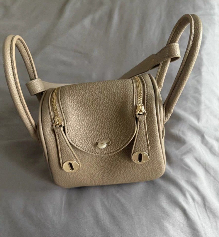 Women's Leather Soft Pillow Crossbody Bag photo review