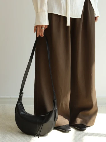 Everyday Leather Croissant Shoulder Bag -