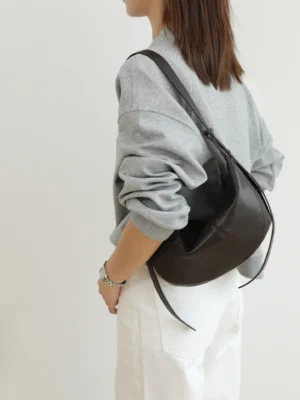 Everyday Leather Croissant Shoulder Bag -
